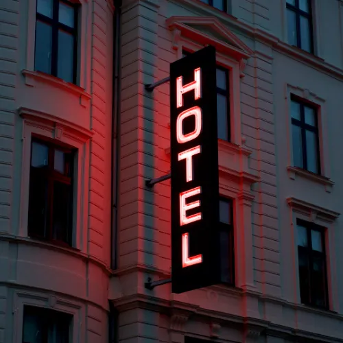 chauffeur vtc saint tropez transport de nuit hotel et restaurant